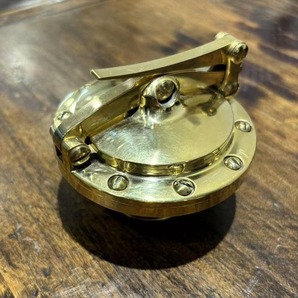 B1 真鍮製スポーツスタータンクキャップ 1個 カスタム ブラス