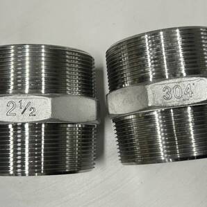 ☆未使用/半値以下処分価格☆ 六角ニップル 65A(2-1/2) 2個セット (継手 ジョイント ステンレス SUS 工事 建設 建築 配管)