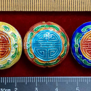 ¶!¶ 有線七宝焼ワールド - 3色(個)の円盤型玉で1単位 ¶!¶ 約厚9㎜×Φ23㎜ 金線に3色釉緑色祥雲橙萬壽紋様 手作 手芸 工芸 インテリア