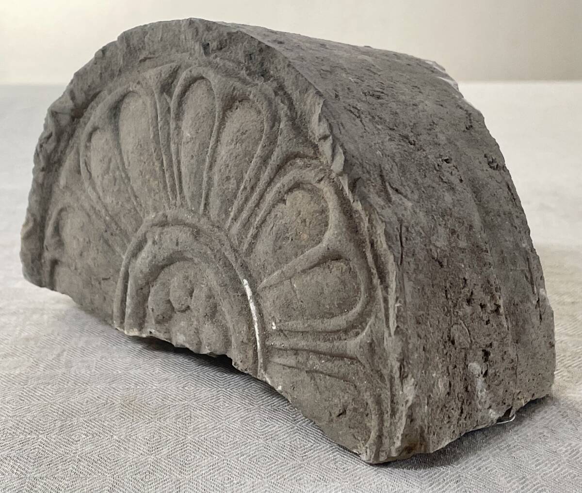 Yahoo!オークション -「古代瓦」の落札相場・落札価格