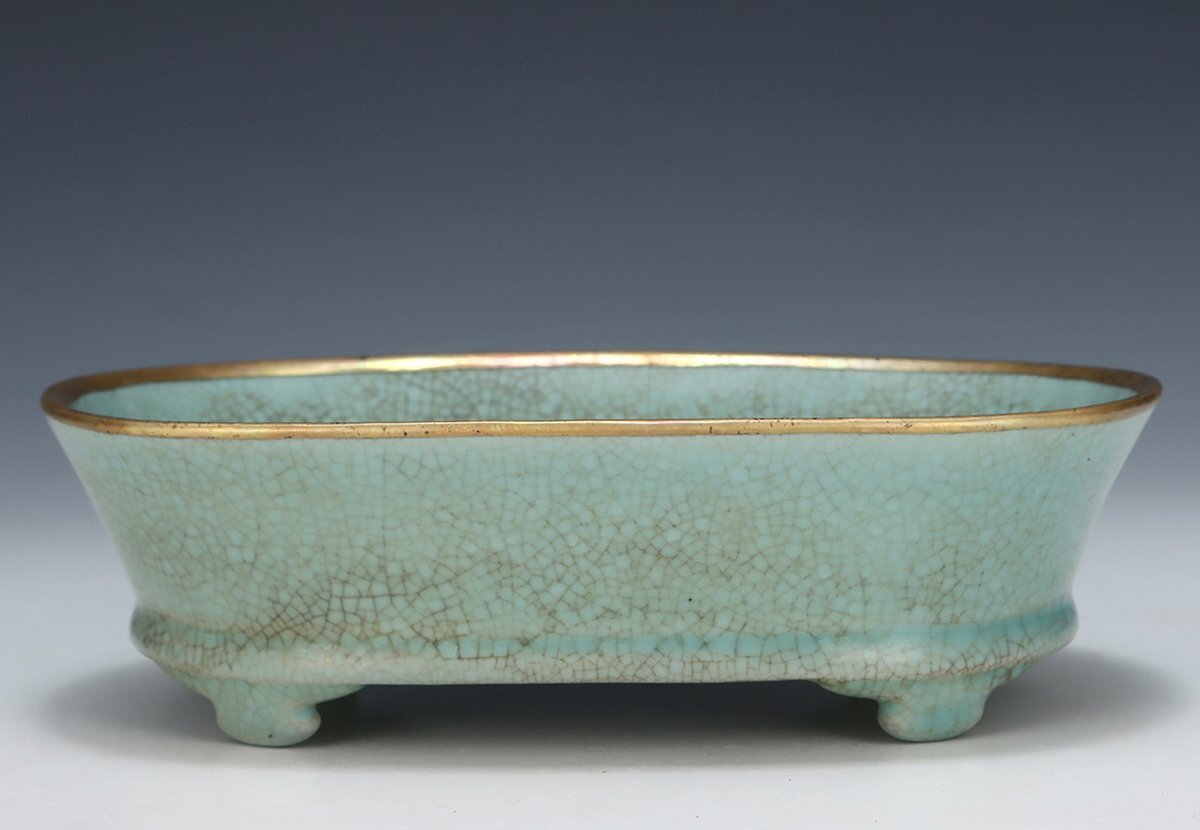 中国古美術 宋款汝窯 天青釉 六方巻耳瓶 花瓶 古陶磁 唐物 時代物 木箱付き 中国古美術・旧蔵宋汝窯・銘龍文竹花瓶・彩絵・青磁釉・陶磁器・文房