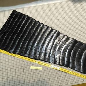 CR3-835★フルテール★特大サイズラグジュアリーグロッシーマットブラック最高級ポロサスクロコダイルレザークラフトはぎれブックカバー