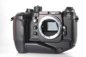 1円スタート!ほぼ新品級外観☆ Nikon F4 フィルムカメラ 清潔感溢れる綺麗な見た目☆ クリアなミラー!