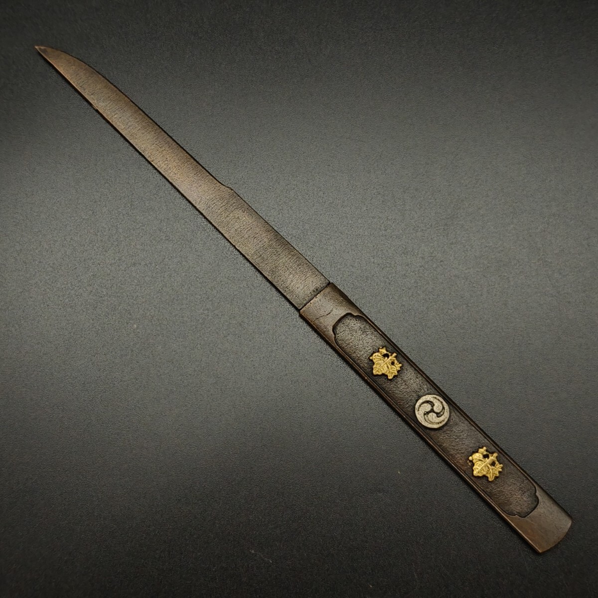 小柄小刀　刀剣装具 小柄小刀 刀剣装具 鍔 鐔 刀装具 小刀 小柄【小刀 銘 大和守吉道／