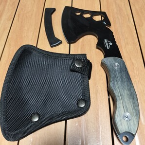 即決価格【消費税 送料すべて込み】現品限り【本日限定値下げ】新品 手斧 斧 小型 コンパクト 薪割り 収納ケース付 六角レンチ 便利グッズ