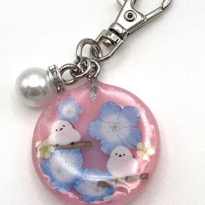キーホルダー メモリーオイル ネモフィラ チャーム ストラップ パール シマエナガ アクセサリー 桃 レジン 北海道の野鳥 御守り かわいい