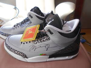 エアジョーダン3直筆サイン入り・UDA・箱つき・100パーセント本物・マイケルジョーダン