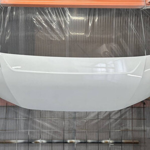 ハイエース レジアスエース 200系 バットフェイス ボンネット 塗装済み 070パール ナローボディ用 C 2