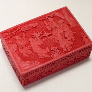 唐土漆彫模造品(樹脂製品)小物入れ P009