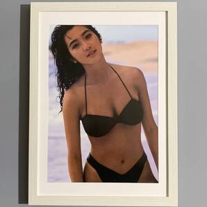 ■向井亜紀■「セクシーグラビア」/A4額装品/ビキニ/巨乳/谷間/日焼け/美人/女優/タレント/貴重写真/印刷物/インテリア G296s