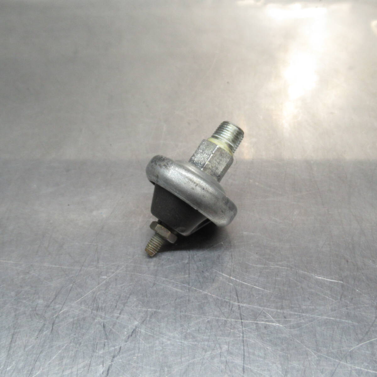  Harley экскаватор железный оригинальный давление масла переключатель подлинная вещь [060]USA-P-664