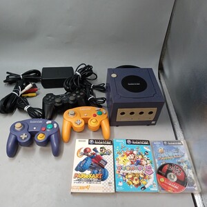 D Nintendo GAMECUBE DOL-001 バイオレット コントローラー3個 ソフト4個セット マリオカート マリオパーティ 等 通電確認済