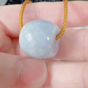 R2-02685-1 訳あり天然本翡翠《本物保証》翡翠ペンダント 一品一図 高品質 一点物 魔除け 昇進 成功 風水 金運 財運 幸運 幸福 縁起物