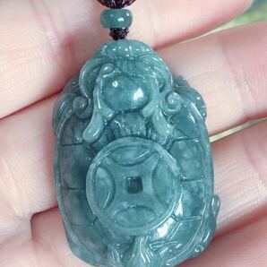 R2-02791 天然本翡翠《本物保証》「龍亀」ペンダント 一品一図 高品質 一点物 魔除け 昇進 成功 風水 金運 財運 幸運 幸福 縁起物