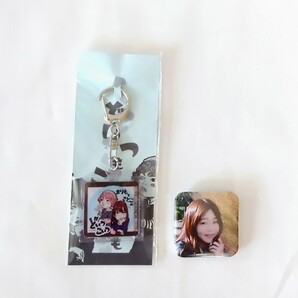 まりもと聡子のどいつもこいつも キーホルダー いくもまり 猪股聡子 & 猪股聡子 缶バッチ セット