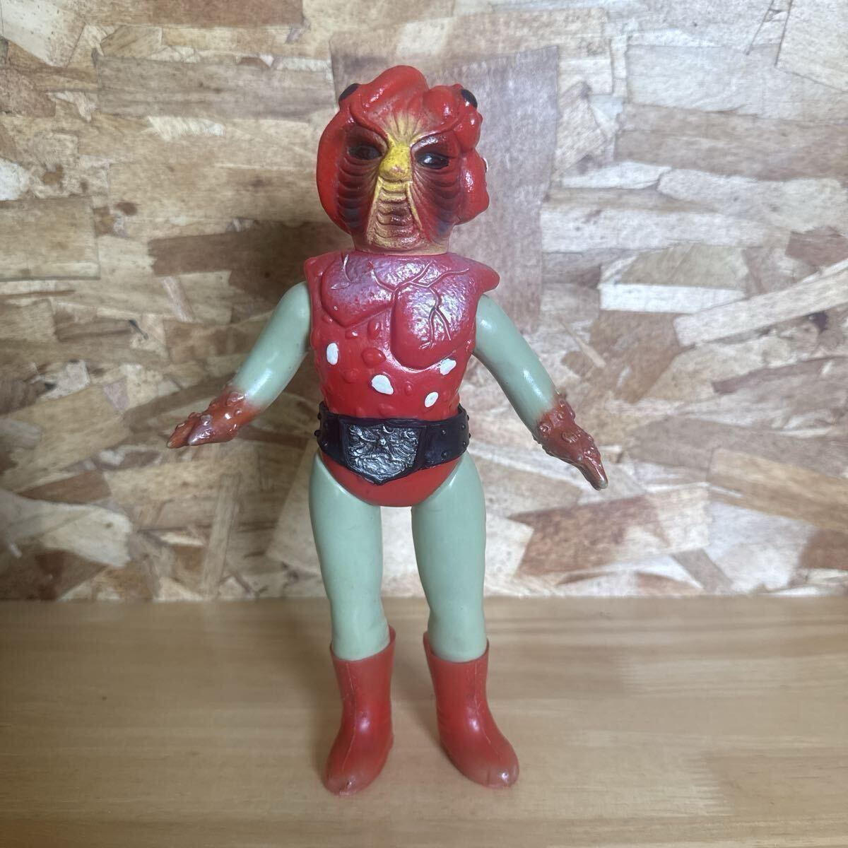 Yahoo!オークション -「仮面ライダー 旧バンダイ ソフビ」の落札相場