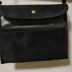 MAN WITH A MISSIONトラッシュinサコッシュ 黒