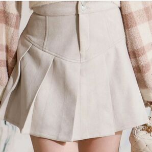 LIP SERVICEのスカート