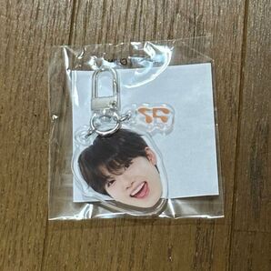 TREASURE 顔アクキー ジュンギュ 楽