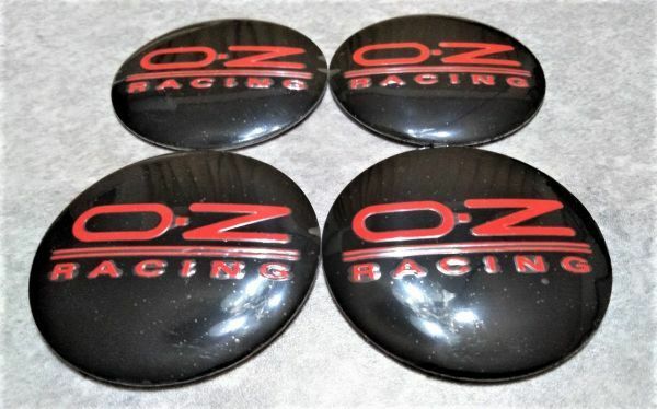 【送料無料】O・Z Racing Logo センター ホイールキャップ シール 赤・黒 56㎜ 4枚セット 1台分 O・Z レーシング　新品