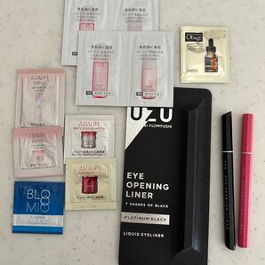 新品未使用のuzuリキッドアイライナーと一回のみ使用のアイライナー2本とサンプル