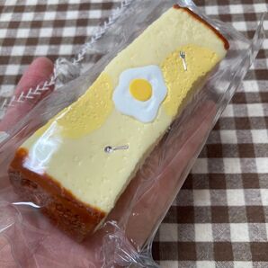 クッキー様専用 25日までお取り置き!kikisquishy 目玉焼きパン ミルクキャンディー泥 スクイーズ