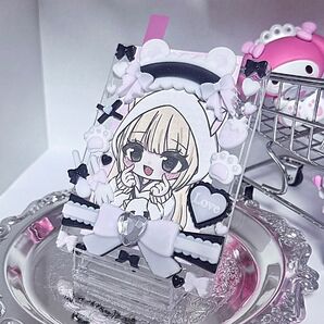 【32】硬質ケースデコ くまみみ メイド トレカケース 黒 ピンク リボン 量産型