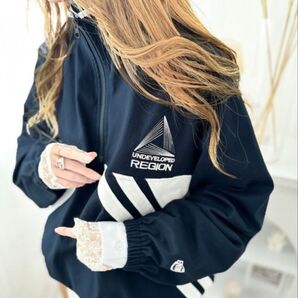 ブルゾン アウター 「Javaジャバコラボ」大人のスポーティMIXに差をつける。綿100%刺繍入り配色ラインハーフジッププルオーバ