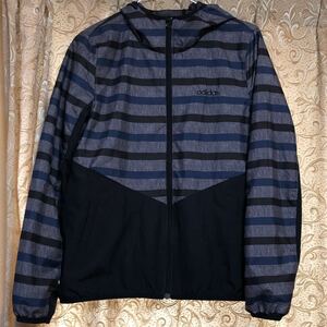 adidas ウィンドブレーカー