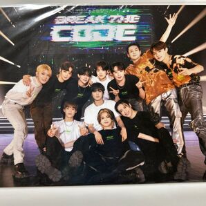 INI BREAK THE CODE 2L 集合写真