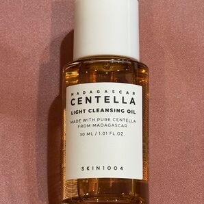 ミニサイズ)SKIN1004 センテラ マダガスカルライトクレンジングオイル 30ml