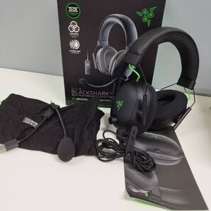 Razer BLACKSHARK V2 有線ヘッドホン