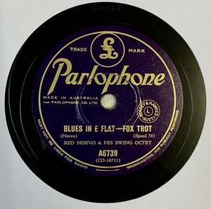 RED NORVO & HIS SWING OCTET /BLUES IN E FLAT /THE BULUES JUMPED A RABBIT (Parlophone A 6739) SP record 78RPM JAZZ {. record }