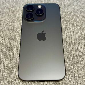iPhone 15 Pro 512GB ブラックチタニウム