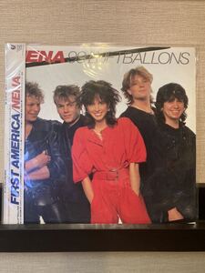 ネーナ /『FIRST AMERICA / 99 LUFTBALLONS』/ NENA / 帯付/歌詞カード有