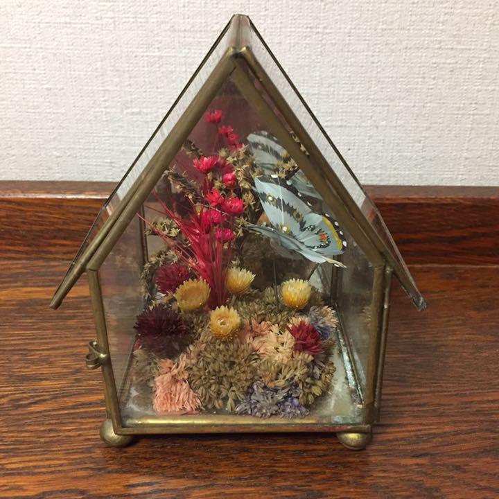 American antique house-shaped glass case for dried flowers, brass, display, interior, Handmade items, interior, miscellaneous goods, ornament, object