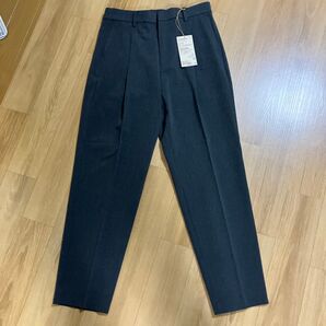 無印良品 タックテーパードパンツ 新品