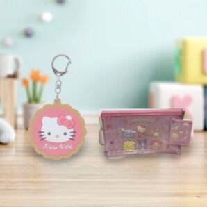 ハローキティ クッキーラバー ミラーキーホルダー + クリアポーチプレゼント②