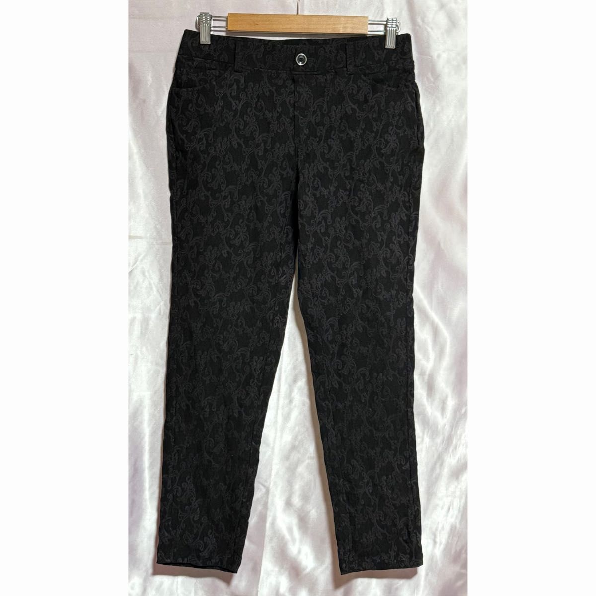 レース柄　総柄　 ストレッチ パンツ ボトムス ズボン 黒 ブラック　ウエストゴム　ゆったり　マタニティ