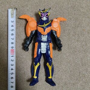 仮面ライダージオウ 鎧武アーマー ソフビ フィギュア