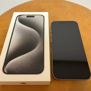 iPhone15pro 256GB ホワイトチタニウム SIMフリー
