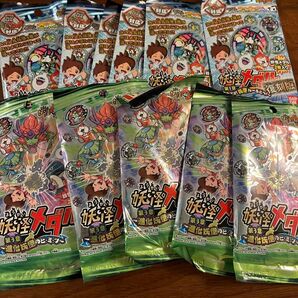 超希少 未開封 妖怪ウォッチ 妖怪メダル 第1章復刻版6パック 3章6パック 12パックセット
