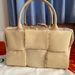 1度使用のみ ボッテガヴェネタ アルコトート ムートン スモール