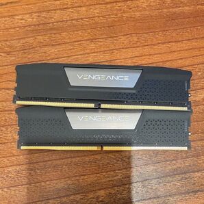 CORSAIR VENGEANCE DDR5 5200 64GBキット