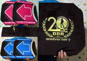  Dance Dance Revolution * BIG! panel type low repulsion cushion /4 pieces set / pink X2 / blue X2 / postage 1200~!