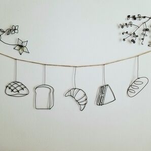 ワイヤーアート 壁飾り 【 パン 】 ガーランド 飾り カフェ Cafe 壁面 インテリア雑貨 かわいい ウォールデコ 店内装飾