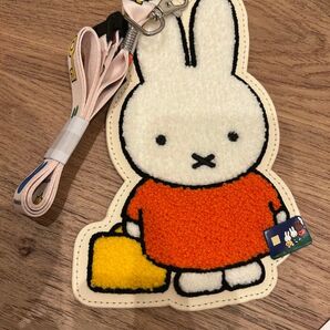 ミッフィー エポスカード パスケース