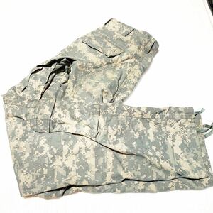 米軍放出品　実物　アメリカ陸軍　ACU デジタル迷彩　コンバットパンツ　MーL 中古　ズボン