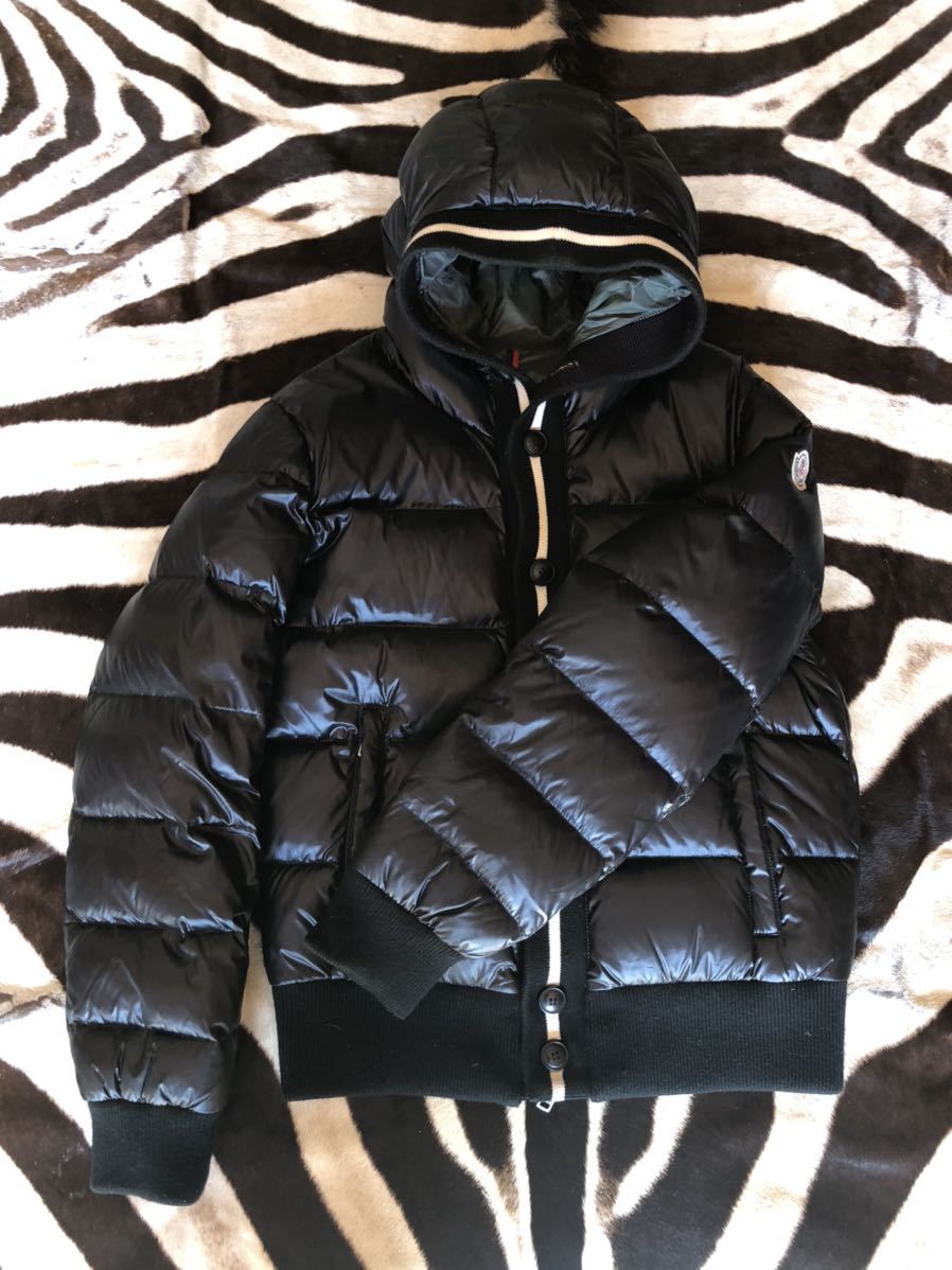 人気定番 モンクレールMONCLER ベビー用ダウンセットの雪用ダウン