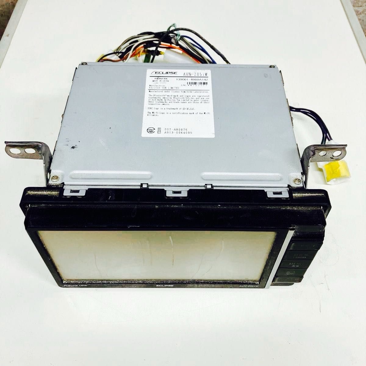 ECLIPSE AVN-Z05iW カーナビ 2015年モデル　動作確認はしていませんのでジャンク品扱いです。